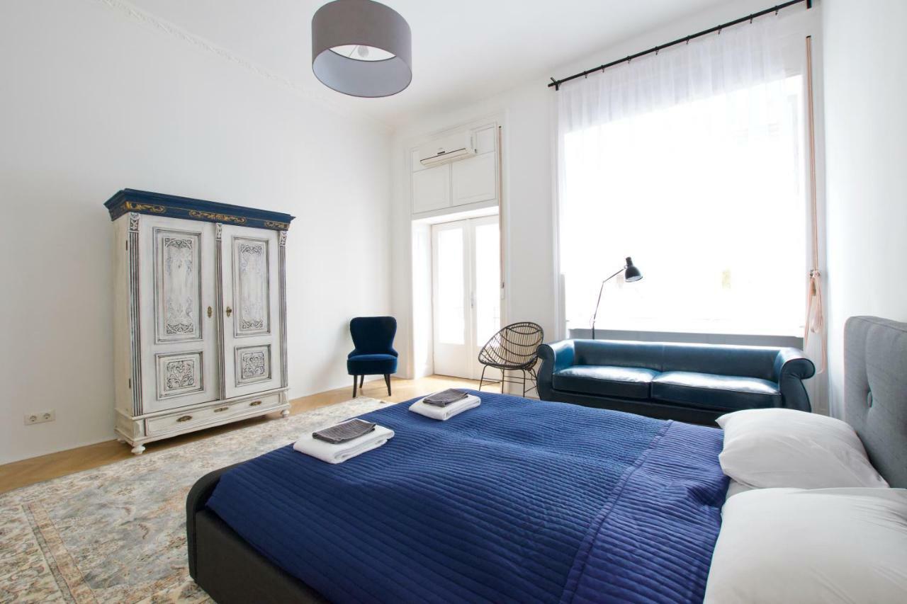 Luxury Apartment By Hi5 - Oktober 6 Street Budapest Esterno foto