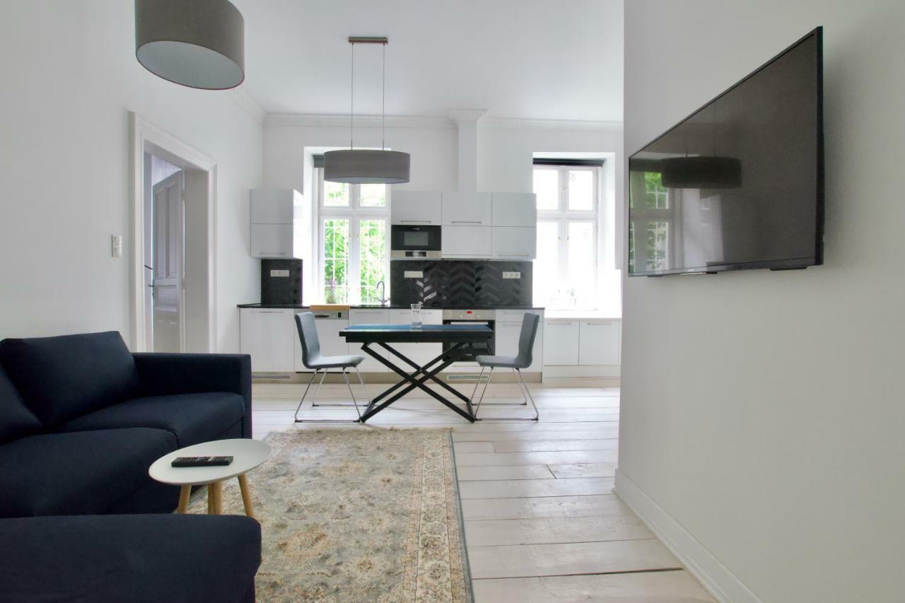 Luxury Apartment By Hi5 - Oktober 6 Street Budapest Esterno foto